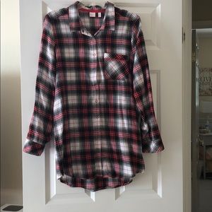 Women’s flannel long sleeve